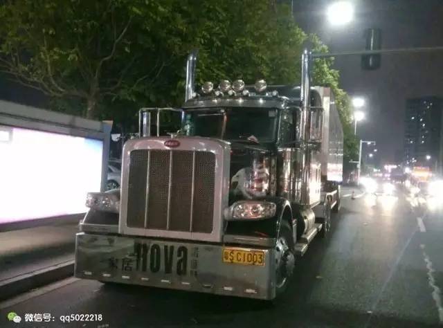 公路巨无霸,这车上路,谁敢别车?霸气大气豪气