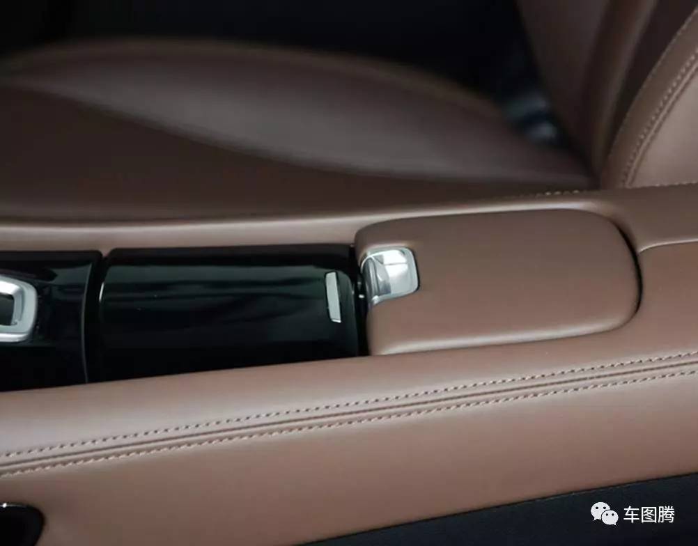 时尚动感,好玩好开!这台豪华车是如何俘获我的芳心?