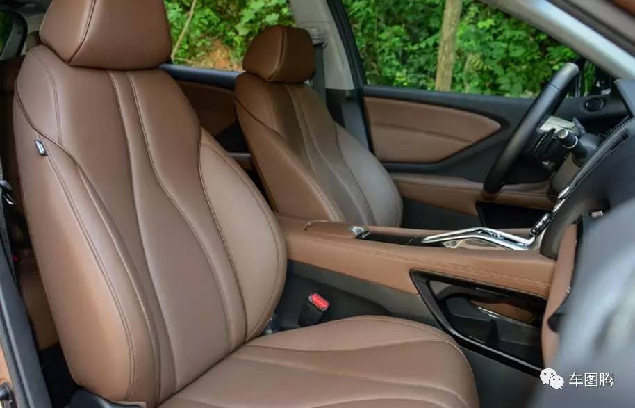 时尚动感,好玩好开!这台豪华车是如何俘获我的芳心?