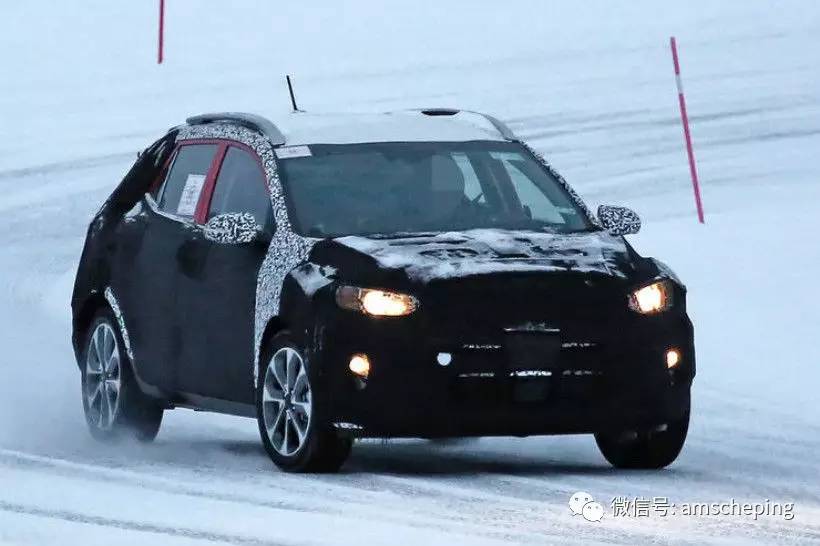 起亚,是时候搞一台高颜值小型SUV了!