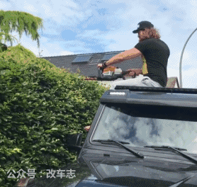 土豪的另类玩法，200多万的奔驰大G竟是这种用途！