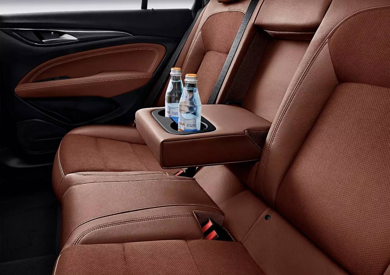 据说,月薪2.4万的85后才开得上全新一代君威