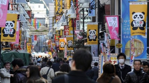 2011年2月,真真与力力初到贵境,东日本大地震尚未发生,整个上野都处于迎接大熊猫的喜庆气氛当中。