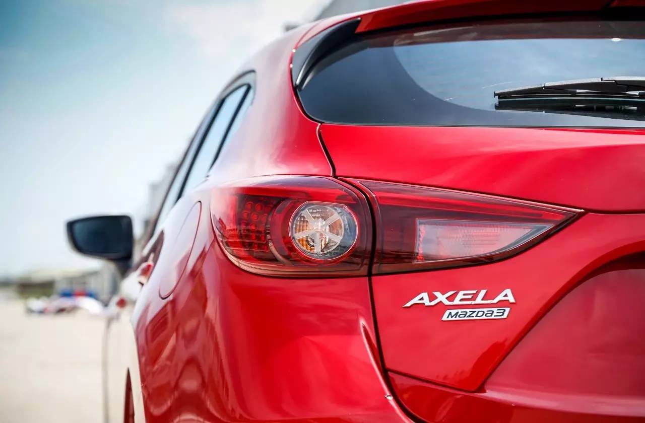 15万的“法拉利”,男生爱开、女生爱看!