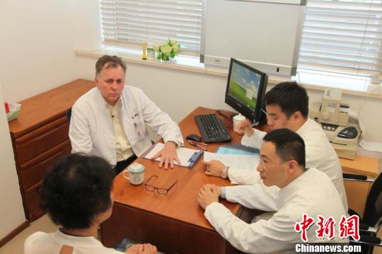 幽门螺旋杆菌之父巴里·马歇尔上海坐诊|马歇