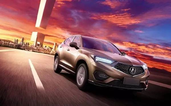 这款车有按键拨片换挡涡轮配8速,20万!