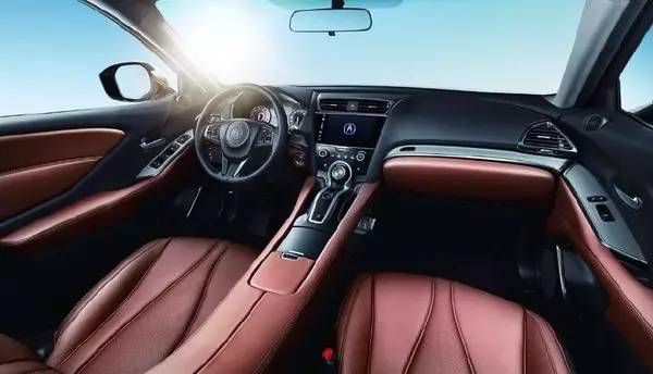 这款车有按键拨片换挡涡轮配8速,20万!