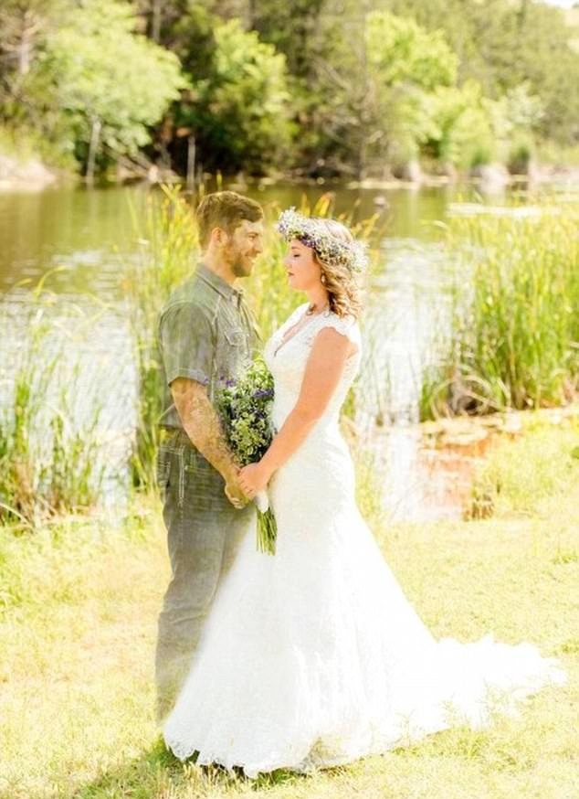 美女子用软件合成婚纱照纪念已故未婚夫|莱恩