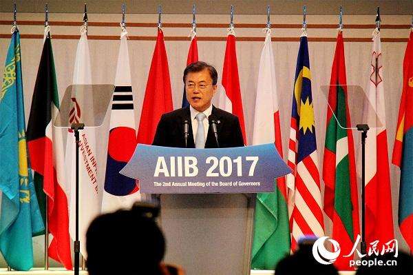 http://n.sinaimg.cn/translate/20170617/UN1R-fyhfxph1900429.jpg
