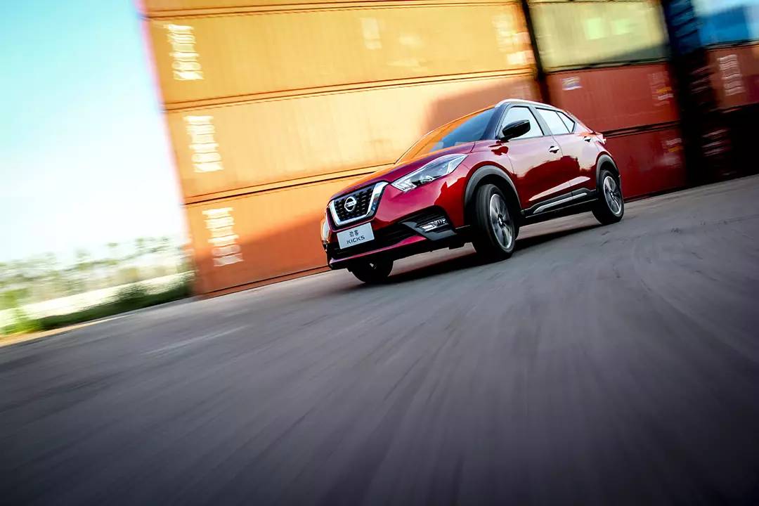 这辆新款SUV百公里油耗能开出3.2升!连本田丰田都服了...