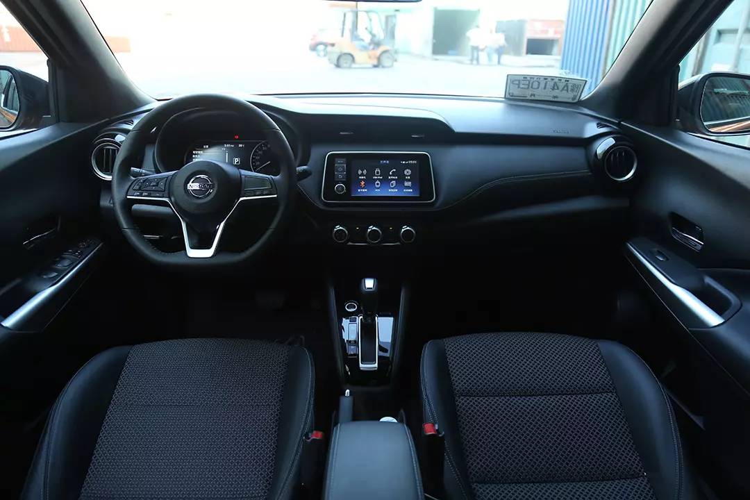 这辆新款SUV百公里油耗能开出3.2升!连本田丰田都服了...