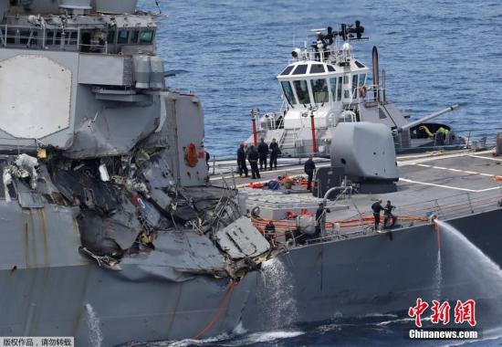 当地时间6月17日凌晨,美国海军第七舰队“菲茨杰拉德”号驱逐舰在日本近海与一艘菲律宾籍货船相撞。