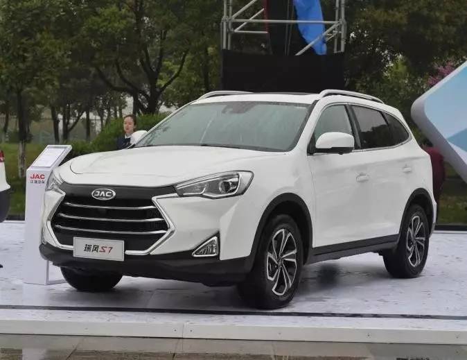 吉利刚出一年的车型就改款?奔驰多款新车上市!