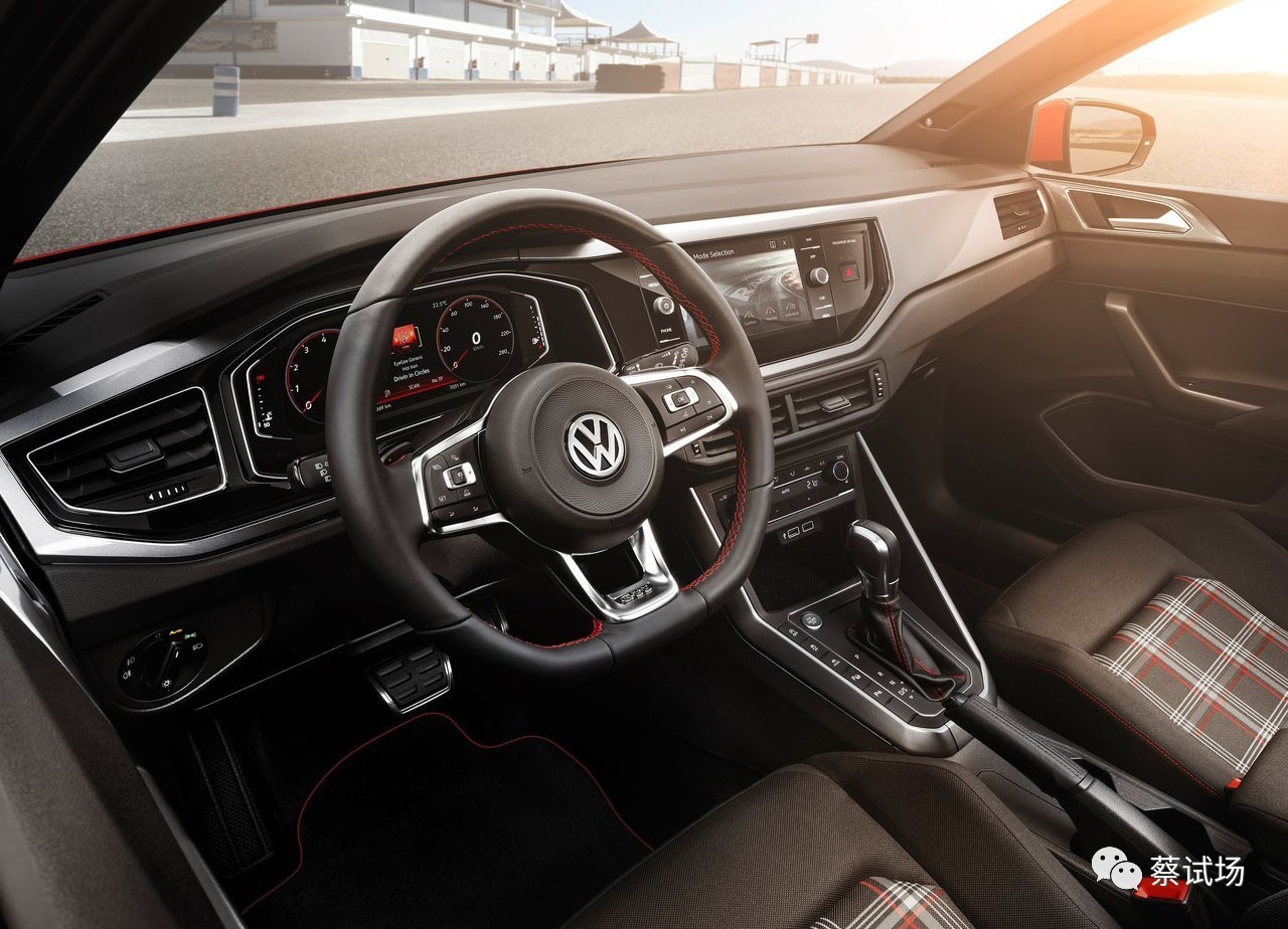 头条:“我不是高尔夫,我是Polo!”