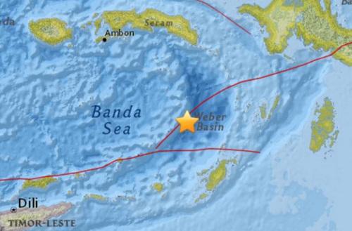 印尼南部海域发生5.0级地震 震源深度143公里