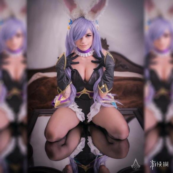 鼻血止不住 性感国外coser展现《火纹英雄》人