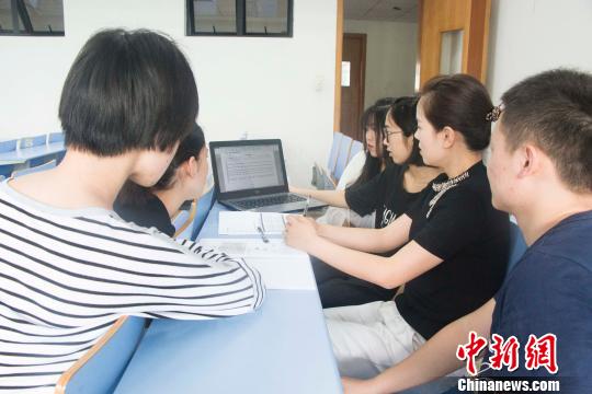 浙江高校变传统授课形式 引 资 三百万模拟创业