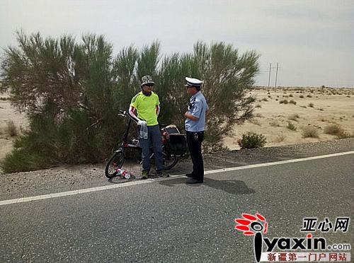 骑友为提升在圈里排名单车进入新疆沙漠公路