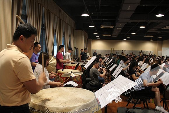 立体展现重庆山水文化 大型民族管弦乐《山水