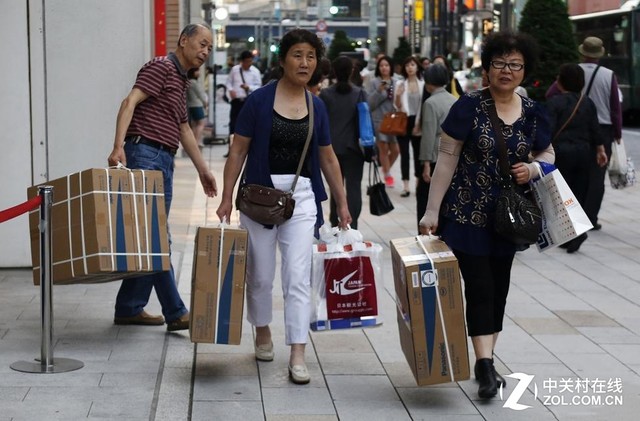 智能马桶盖成了很多人去日本旅游必买的产品