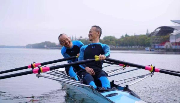 商人王石退休 赛艇运动家王石已正式登场|赛艇