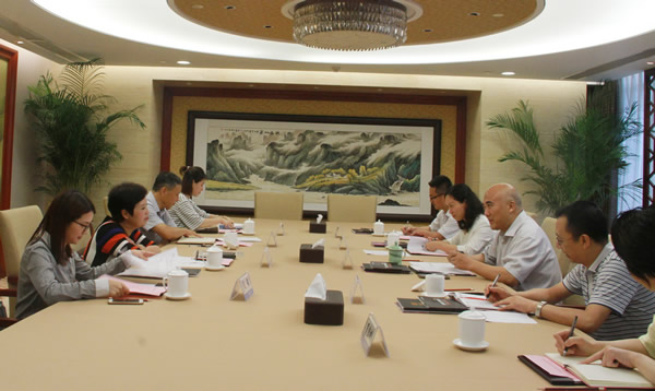 孟刚厅长会见华策影视集团赵依芳总裁一行|浙