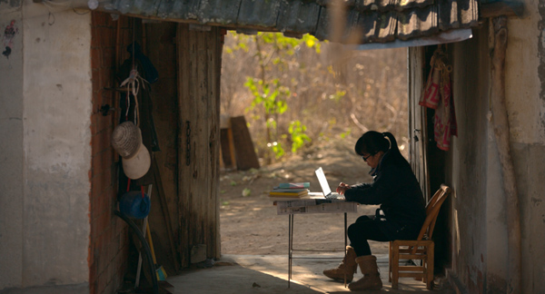 明天是可以不要的,余秀华对婚姻、母亲和舆论