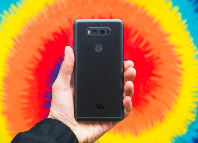 LG V30消息传闻汇总 前后双摄像头+骁龙835|