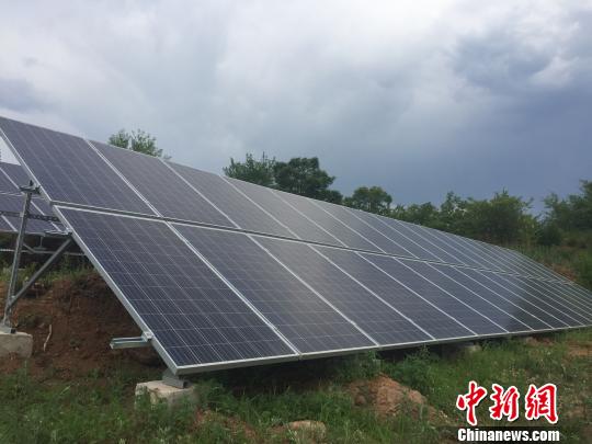 河北承德: 绿色光伏 暖民心 百姓坐在炕头数现金
