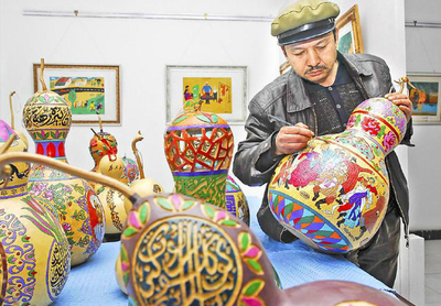 一座因新疆大盘鸡闻名的城市 却隐藏着传说中