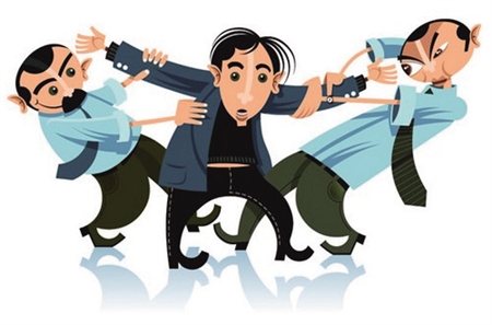 底薪提高佣金翻倍月薪过万 二手房中介开打人