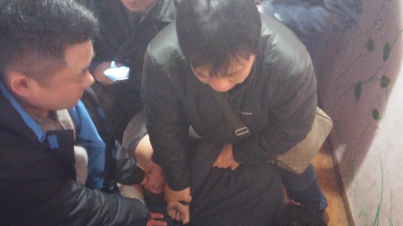 抓捕重案犯罪嫌疑人的历程,往往陪同危险。