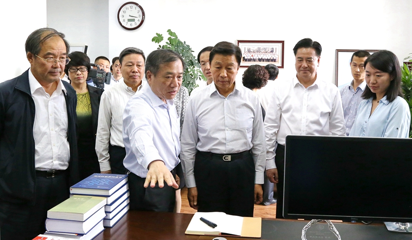 央政治局委员、国家副主席李源潮到吉林大学参