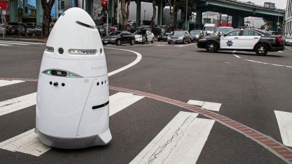 了!机器人保安开始上路巡逻测试|机器人|欧文|测