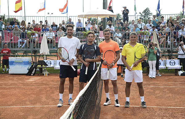 马尔蒂尼49岁重返职业赛场!首场惨败后他仍笑