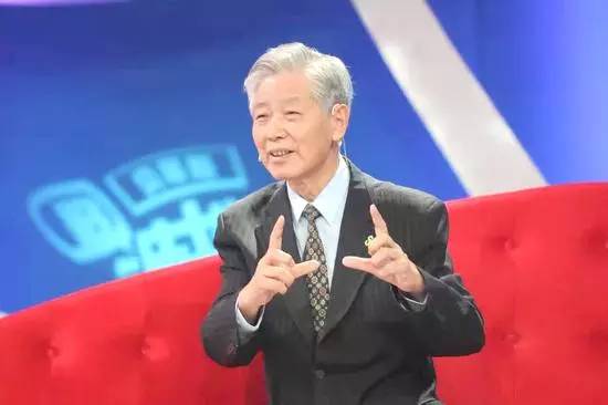太抠了!开10万块吉利,吃60桶泡面,但却干成了