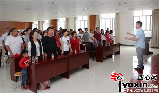 新疆吉木萨尔县各村(社区)党员开展学唱红歌活