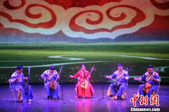 甘肃肃北蒙古族敦煌演绎草原风情|敦煌|甘肃|摄