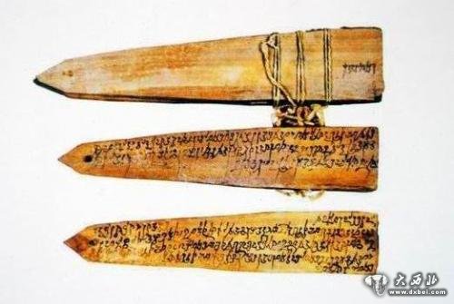 尼雅《苍颉篇》汉简 新疆汉晋时期推行的 小学