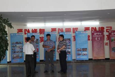 合川区委常委、宣传部长卢波到三汇镇开展文明