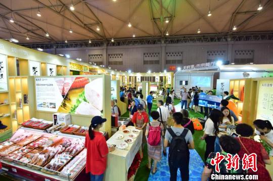 第五届成都农博会开幕 1100余家国内外展商参展(图1) 第五届成都农博会开幕 1100余家国内外展商参展(图1)