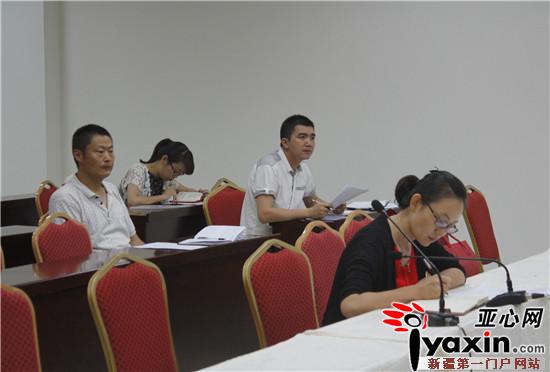 新疆若羌县团委召开2017年上半年团建工作总