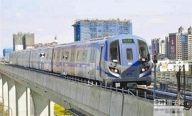 桃园机场捷运营运三个月已亏损上亿?网友:少数