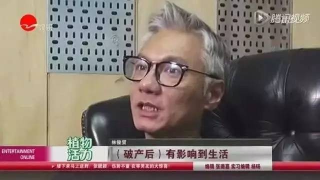 他是梁朝伟同学，赔光家产后携美貌女儿复出！