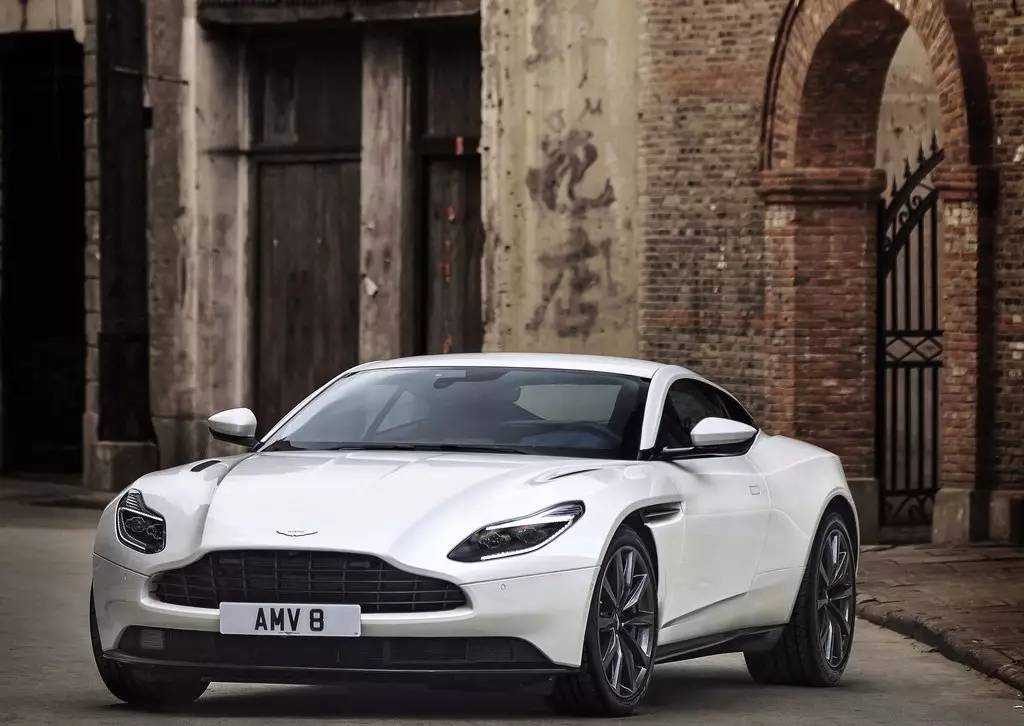 原来你的屁股更性感