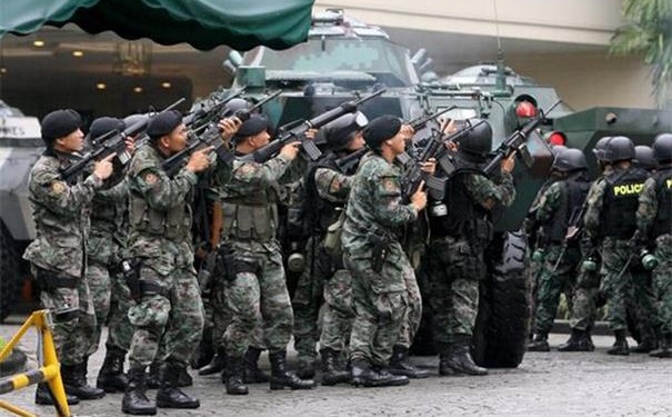 荣耀棋牌送6元现金50元提现