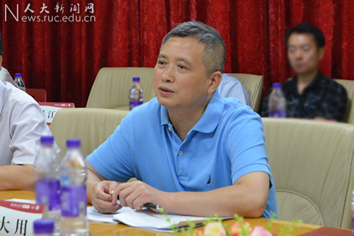 洪大用副校长一行到商学院考察评估本科教学工