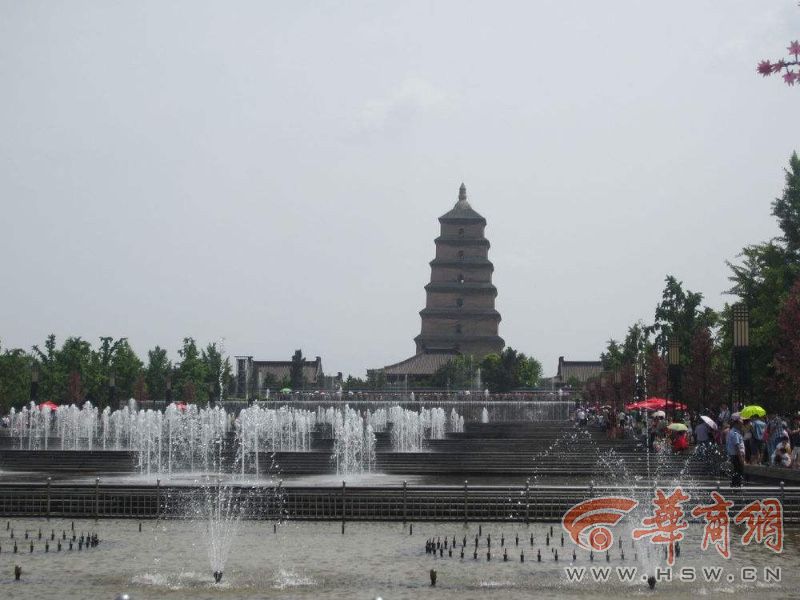 宝兰高铁即将开通市民期待去看莫高窟 这些地