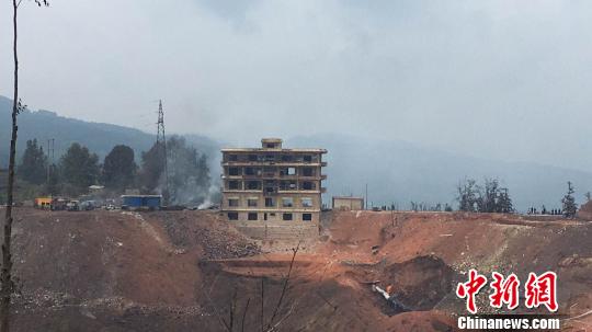 中石油天然气输气管道晴隆沙子段发生泄漏燃爆