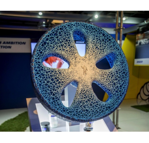 米其林发布创新概念轮胎 免充气可互联可充电